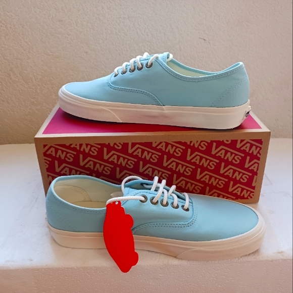 Vans - Picture 4 of 4